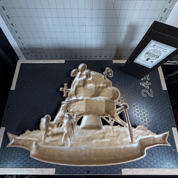 APOLLO 11 MOON LANDING  |  WALL PLAQUE  |  CAST METAL  |  USA  |  RARE  | - Picture 11 of 16